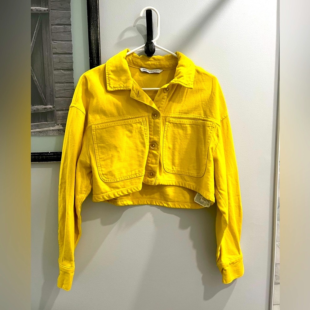 Zara Yellow Jean Jacket Vibrant Cropped Style
